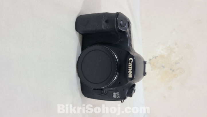 Canon 60D Only body  Problem